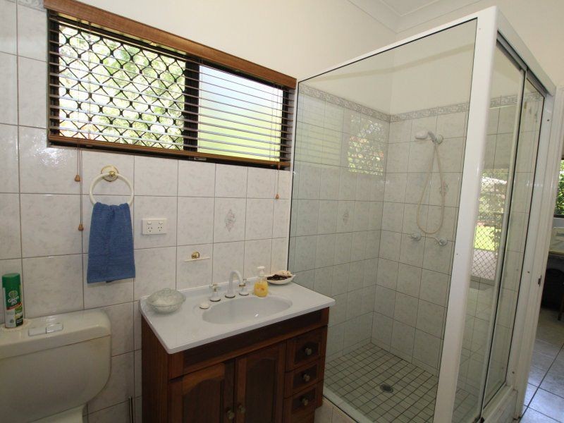 9 Leslie Lane, South Mission Beach QLD 4852