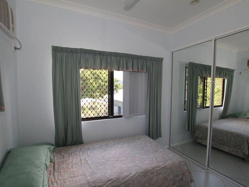 9 Leslie Lane, South Mission Beach QLD 4852