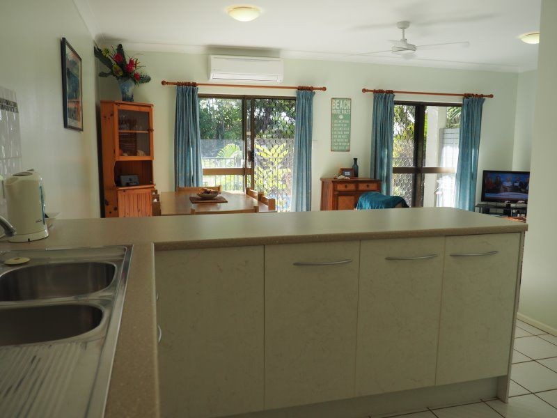 2/135 Reid Road, Wongaling Beach QLD 4852