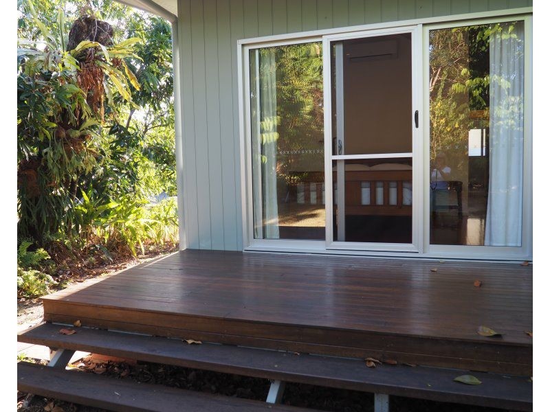 18 Southward Street, Mission Beach QLD 4852