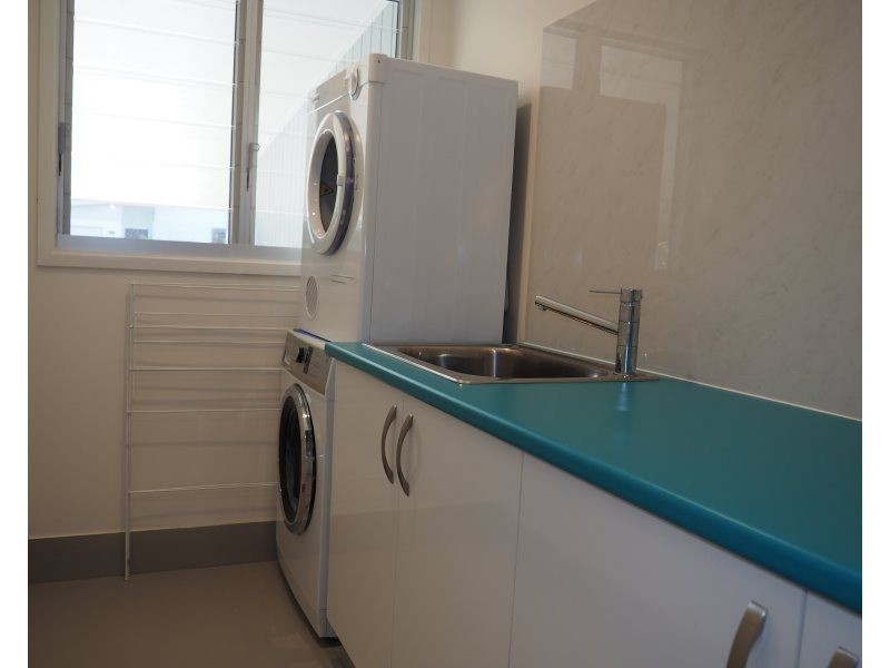 18 Southward Street, Mission Beach QLD 4852