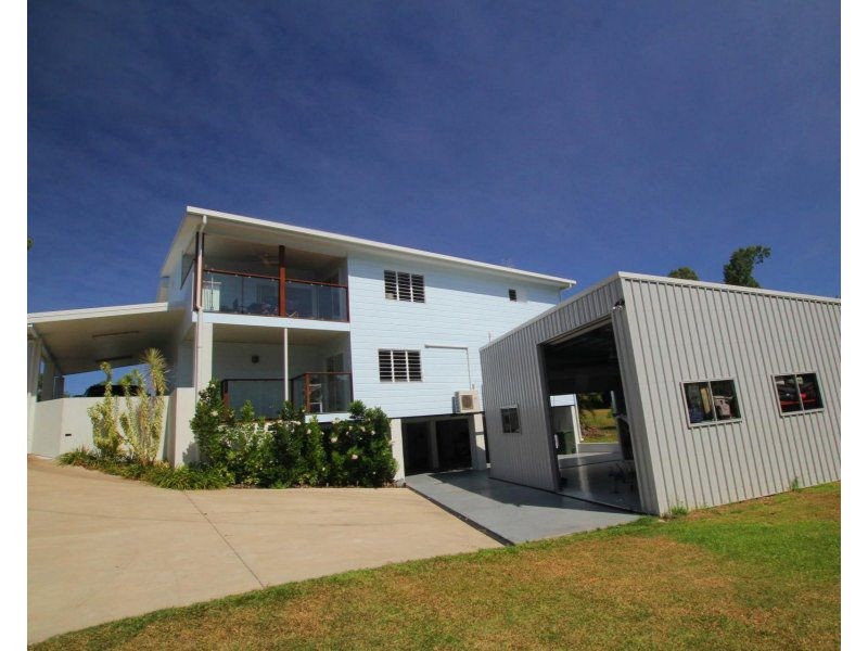 43 Mission Drive, South Mission Beach QLD 4852