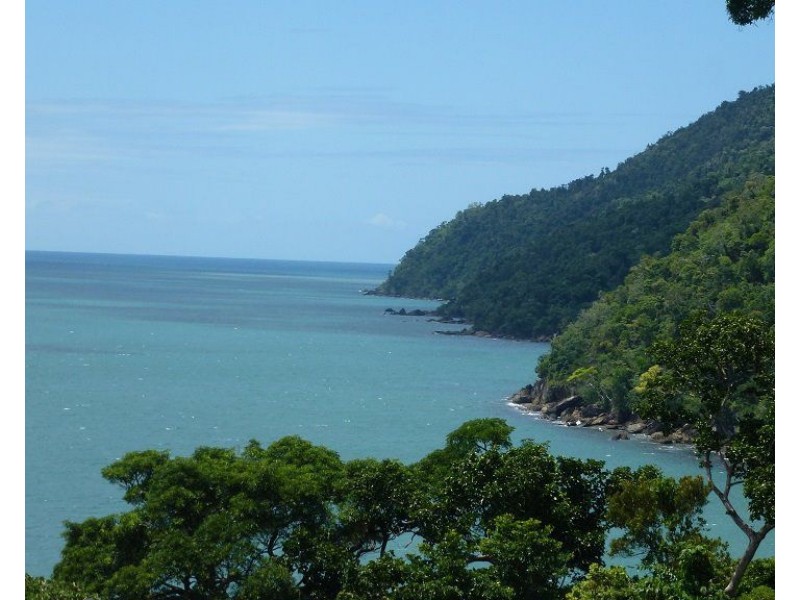 550 Etty Bay Road, Etty Bay QLD 4858