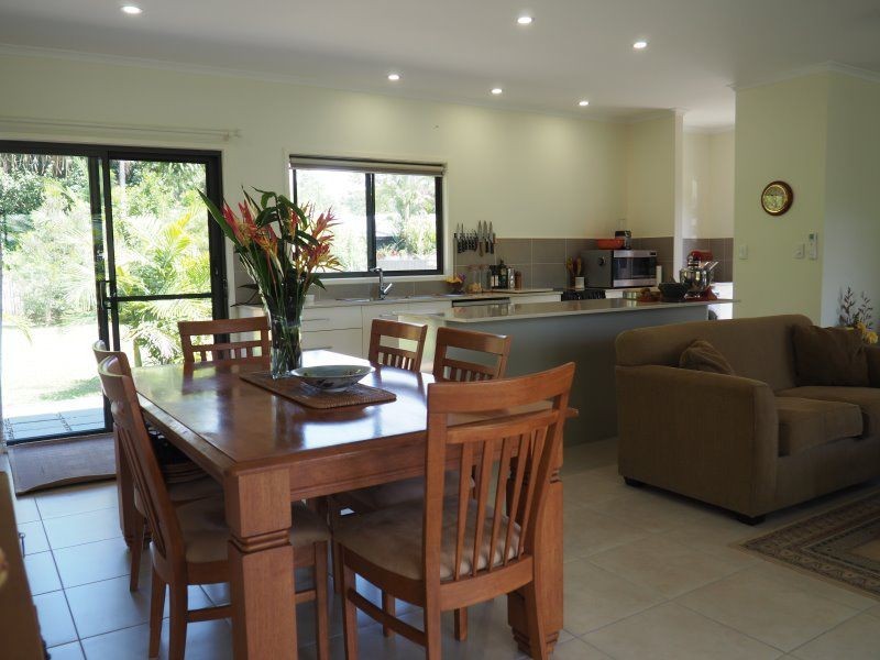 6 Volute Court, Mission Beach QLD 4852