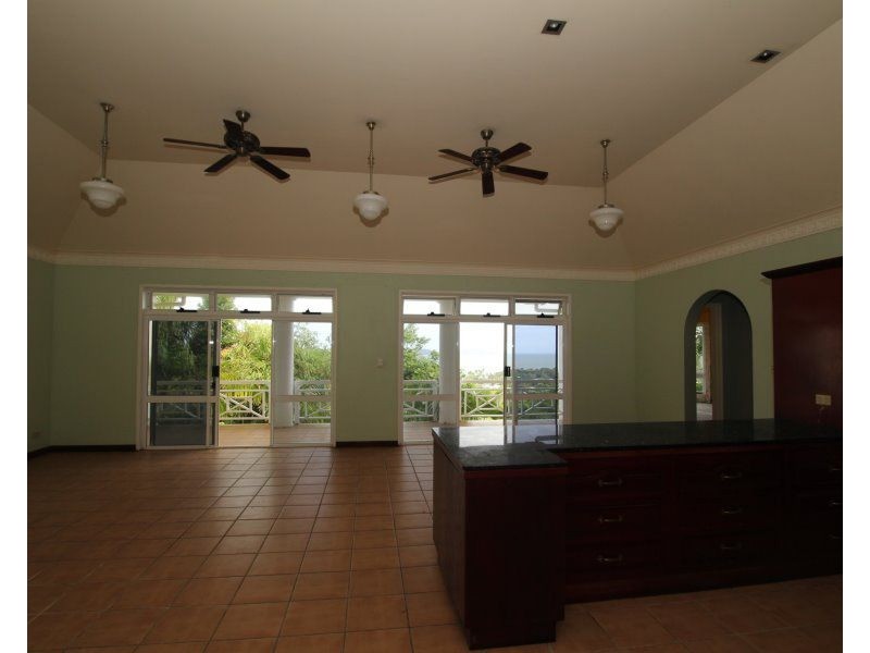 9/23 The Boulevard St, South Mission Beach QLD 4852