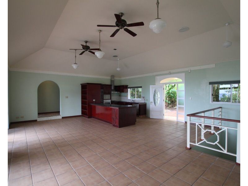 9/23 The Boulevard St, South Mission Beach QLD 4852