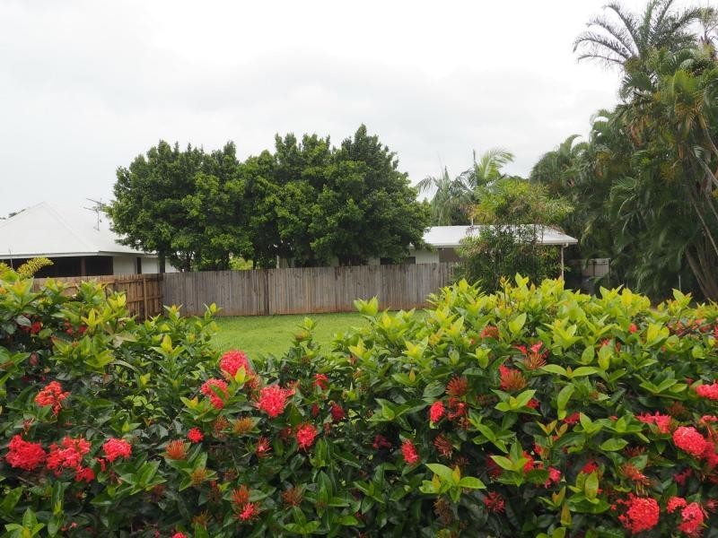 30 Seaview Street, Mission Beach QLD 4852