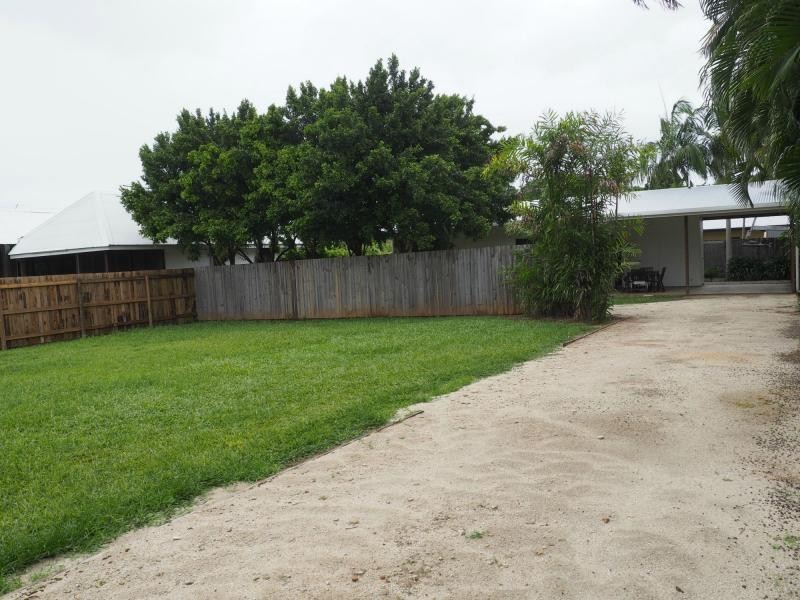 30 Seaview Street, Mission Beach QLD 4852