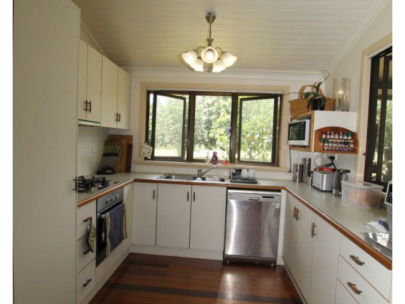 29 Royston Street, El Arish QLD 4855