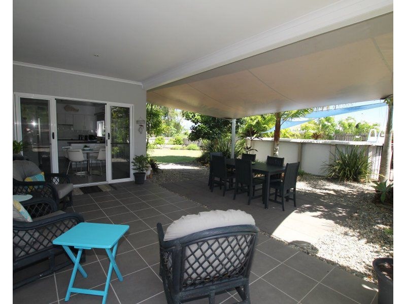 12 Shore Street, Wongaling Beach QLD 4852