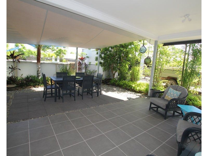 12 Shore Street, Wongaling Beach QLD 4852