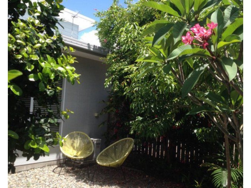 12 Shore Street, Wongaling Beach QLD 4852