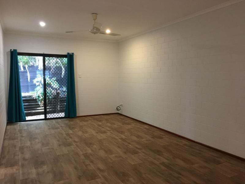 1/12 Giufre Crescent, Wongaling Beach QLD 4852