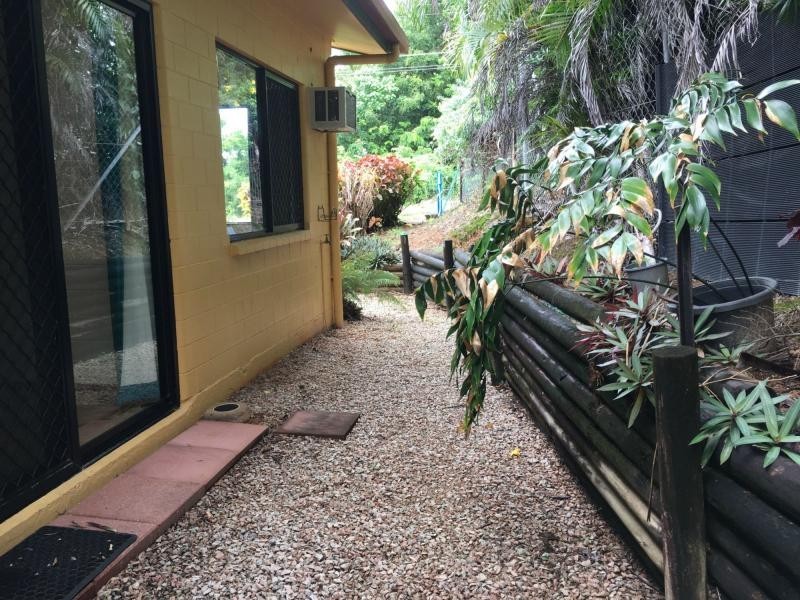 1/12 Giufre Crescent, Wongaling Beach QLD 4852