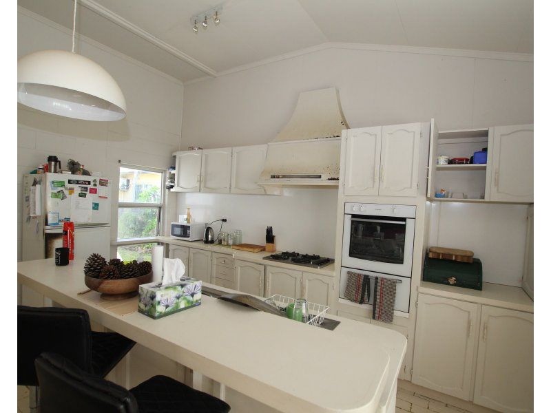 25 Porter Promenade, Mission Beach QLD 4852