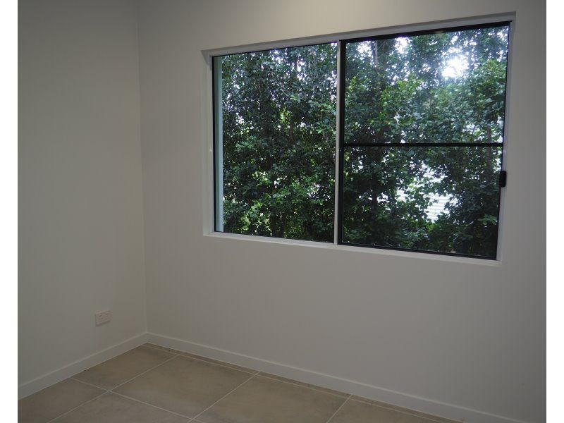 8 Sandpiper Close, Mission Beach QLD 4852