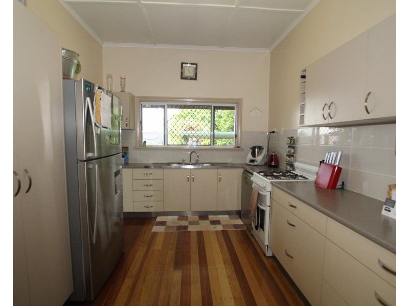 1 Vaughan Street, Tully QLD 4854
