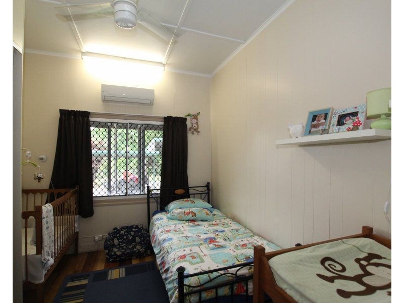 1 Vaughan Street, Tully QLD 4854