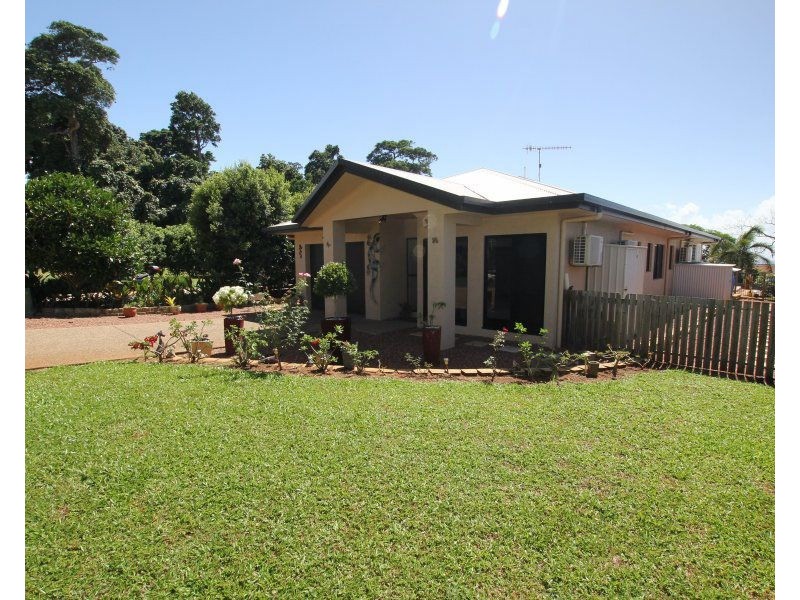 12 Rise Crescent, Mission Beach QLD 4852