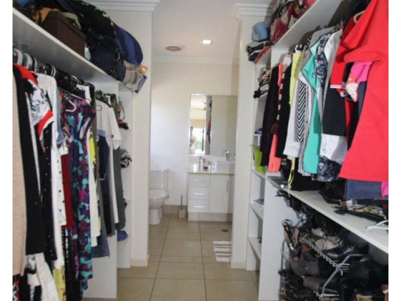 12 Rise Crescent, Mission Beach QLD 4852