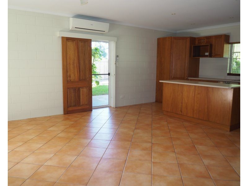 16 Casuarina Crescent, Mission Beach QLD 4852