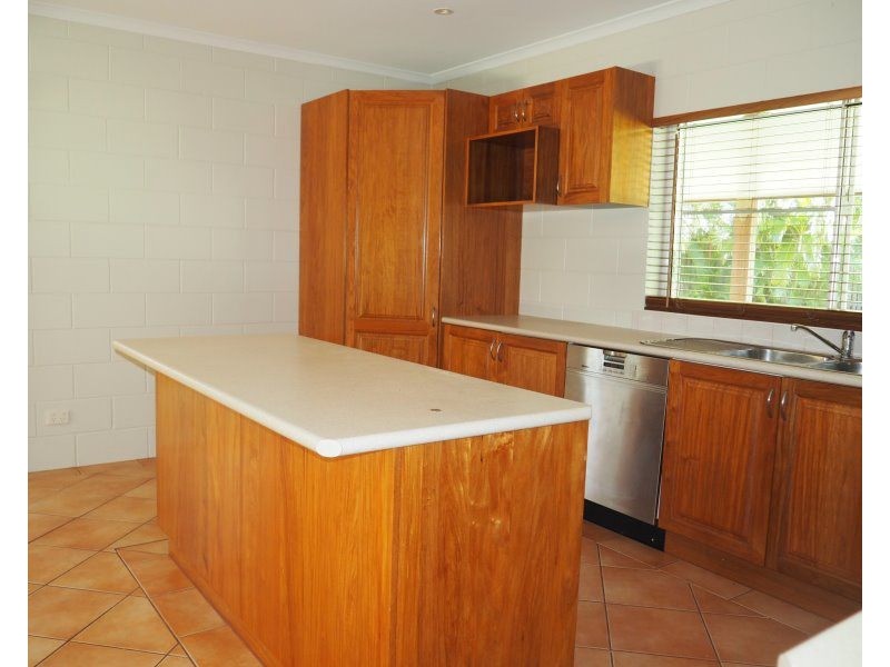 16 Casuarina Crescent, Mission Beach QLD 4852