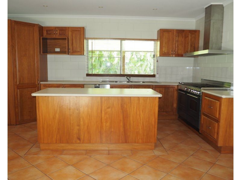 16 Casuarina Crescent, Mission Beach QLD 4852