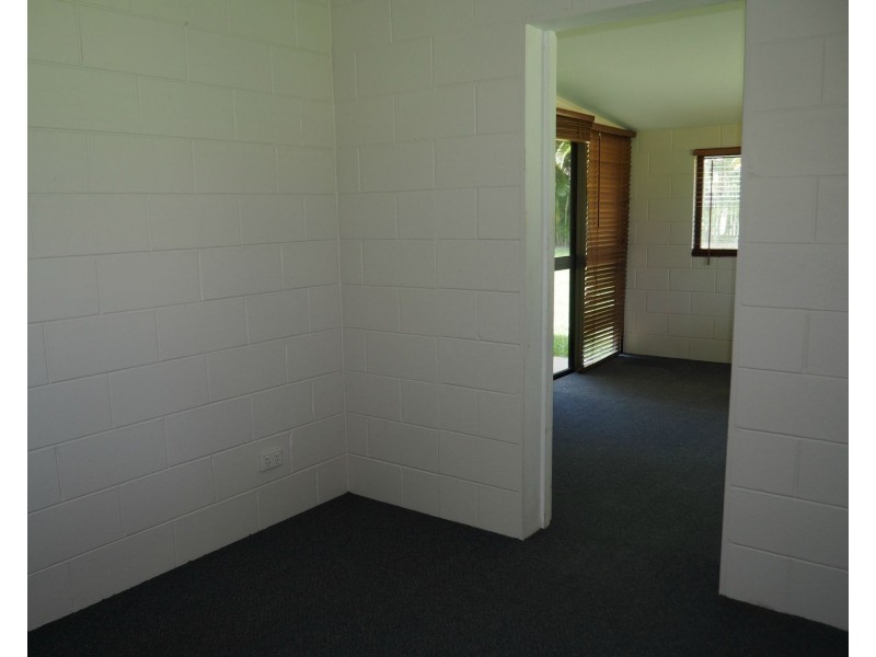 16 Casuarina Crescent, Mission Beach QLD 4852
