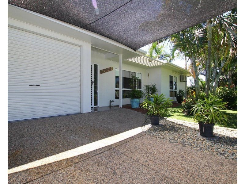 1/1 Seaview Court, Wongaling Beach QLD 4852