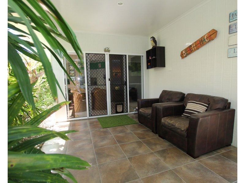 1/1 Seaview Court, Wongaling Beach QLD 4852