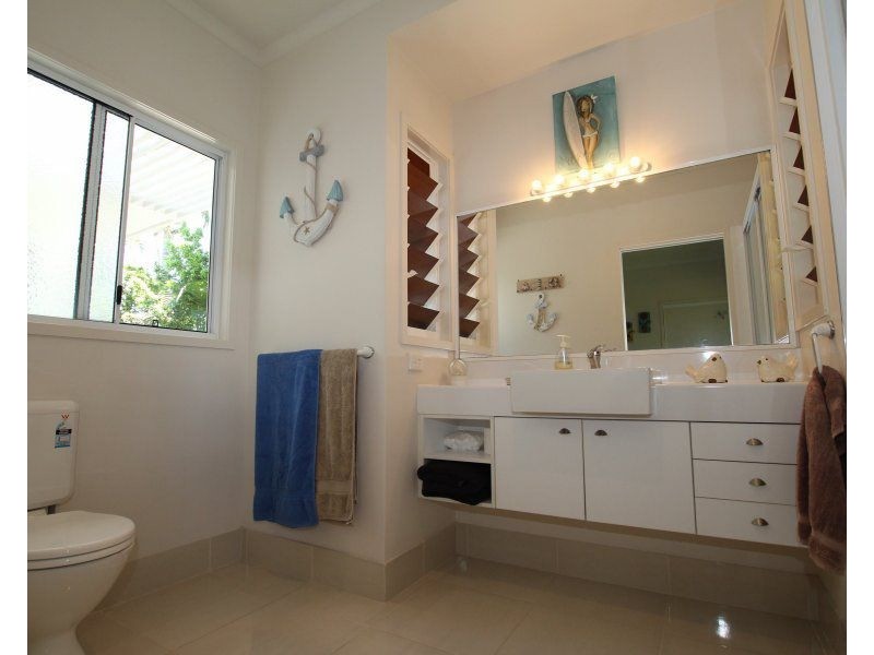 1/1 Seaview Court, Wongaling Beach QLD 4852
