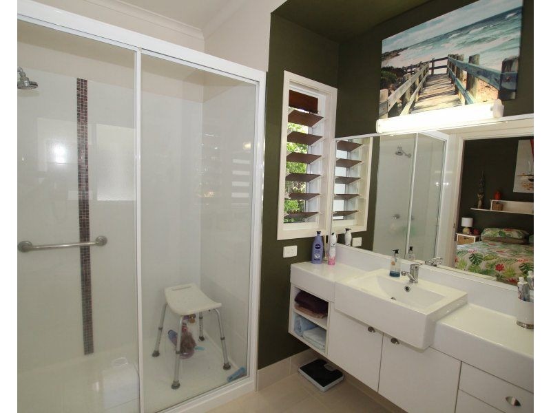 1/1 Seaview Court, Wongaling Beach QLD 4852