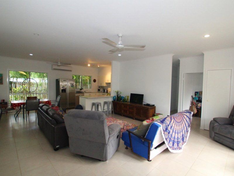 2/20 Seaview Street, Mission Beach QLD 4852