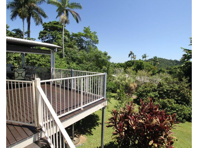 47 Cutten Street, Bingil Bay QLD 4852