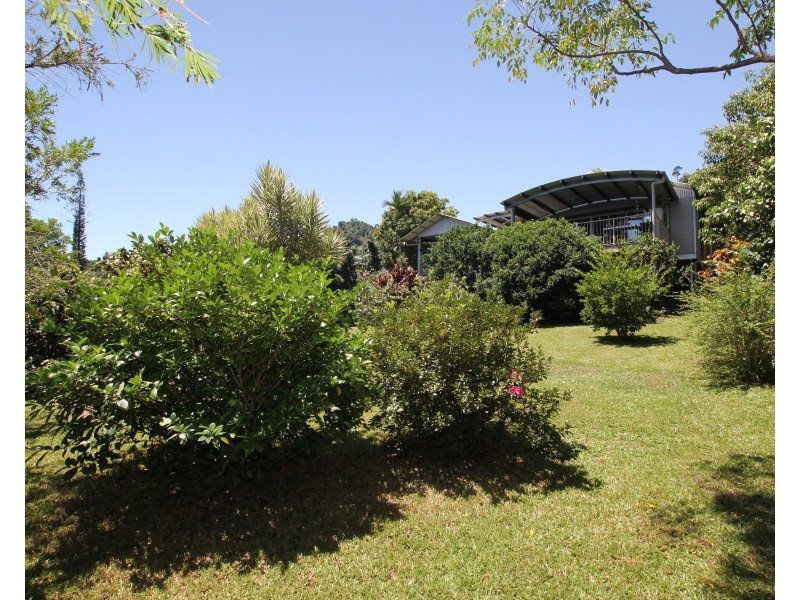 47 Cutten Street, Bingil Bay QLD 4852