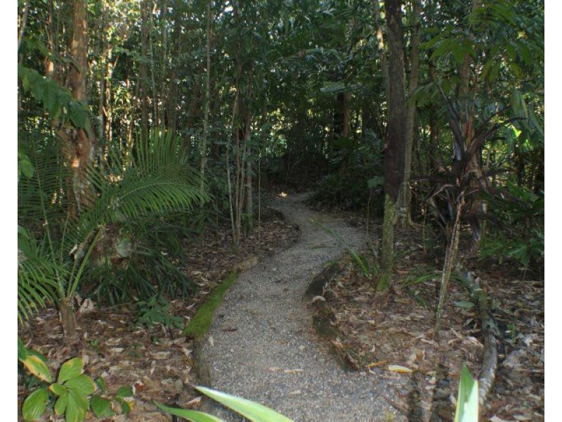 770 East Feluga Road, East Feluga QLD 4854