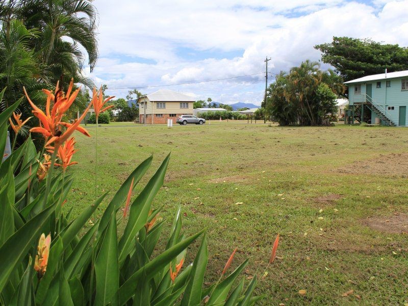 3 Albert Street, Silkwood QLD 4856