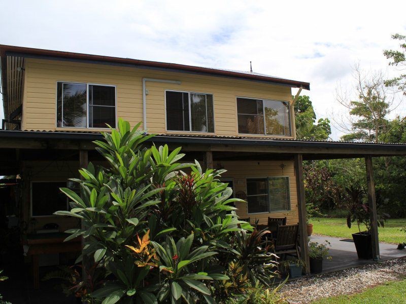 44 Dargin Road, Maria Creeks QLD 4855
