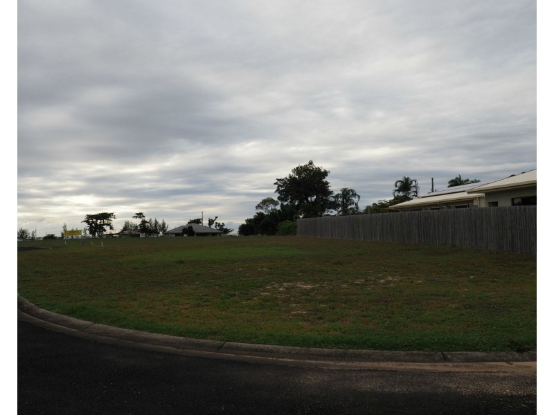 1 Seaview Crescent, Wongaling Beach QLD 4852