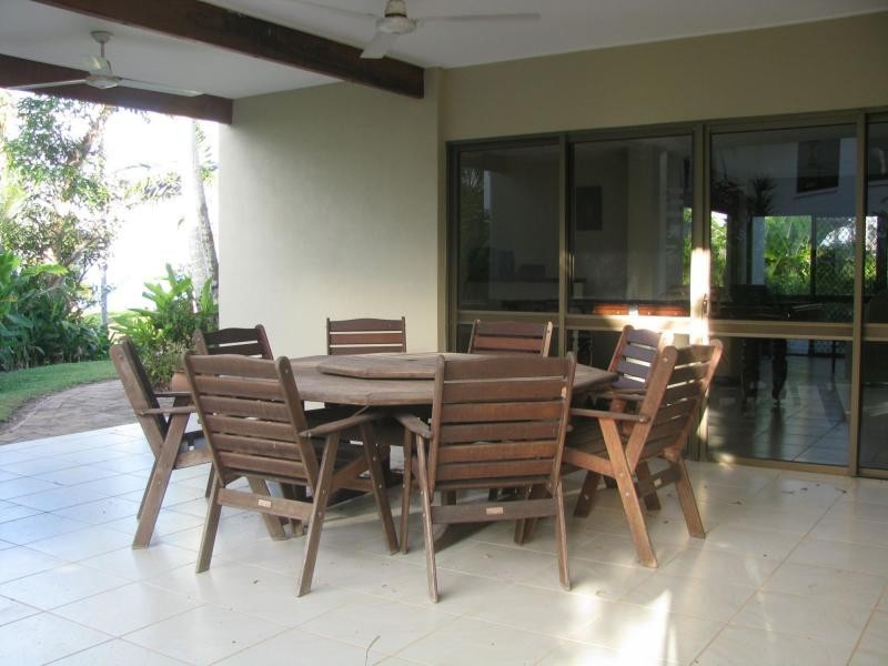 6 Reid Road, Wongaling Beach QLD 4852