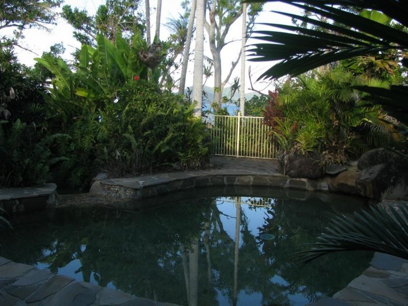 6 Reid Road, Wongaling Beach QLD 4852