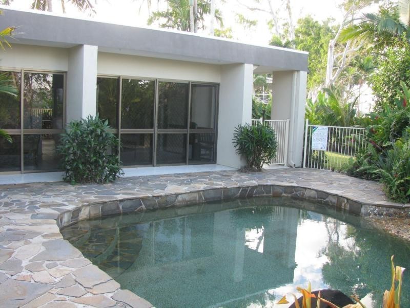 6 Reid Road, Wongaling Beach QLD 4852