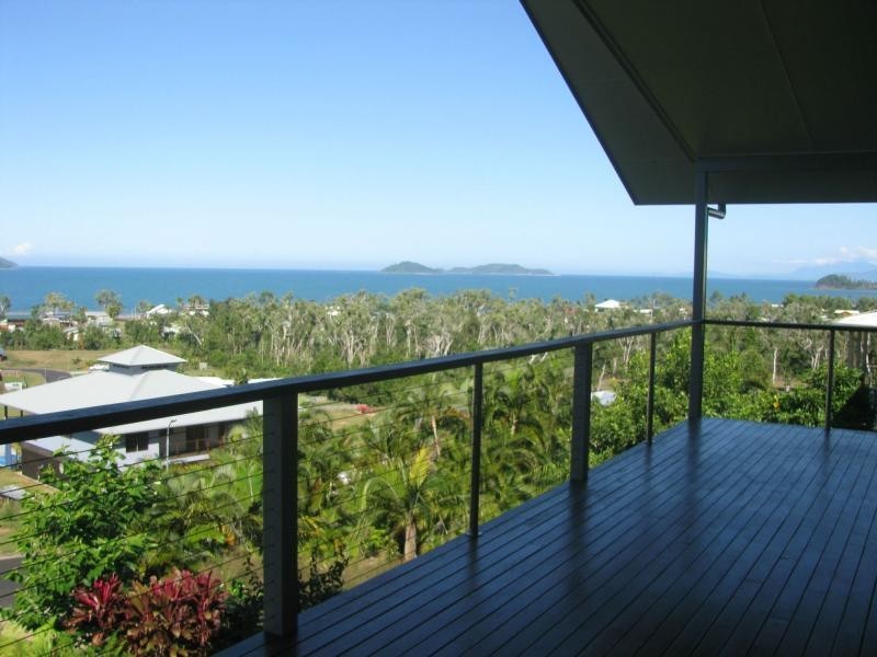 19 The Boulevard, South Mission Beach QLD 4852