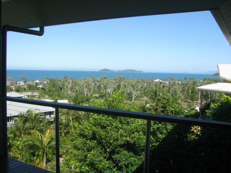 19 The Boulevard, South Mission Beach QLD 4852