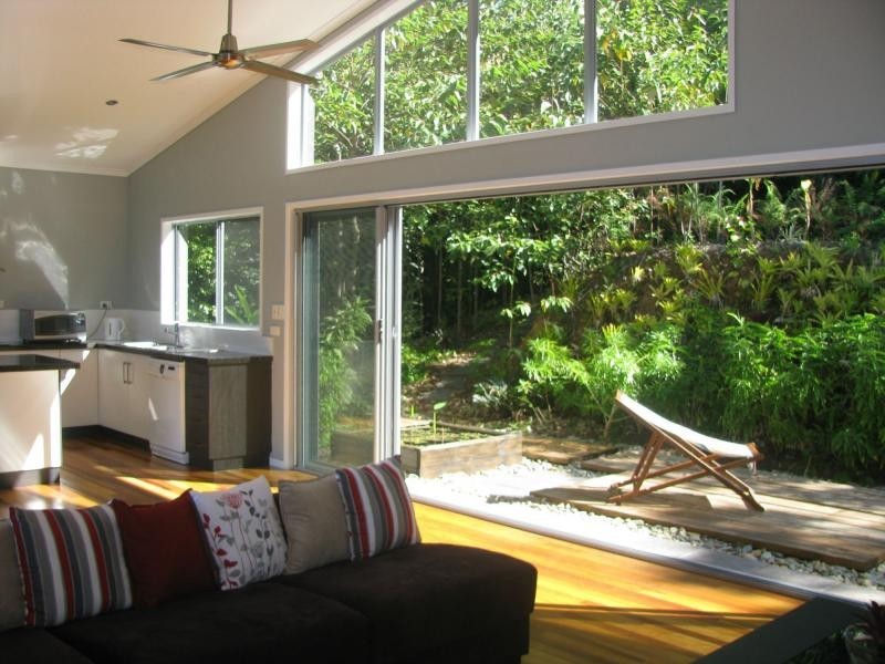 19 The Boulevard, South Mission Beach QLD 4852