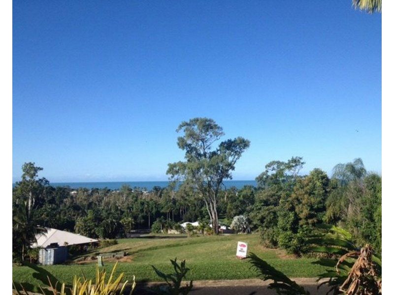 27 Dunkalli Crescent, Wongaling Beach QLD 4852