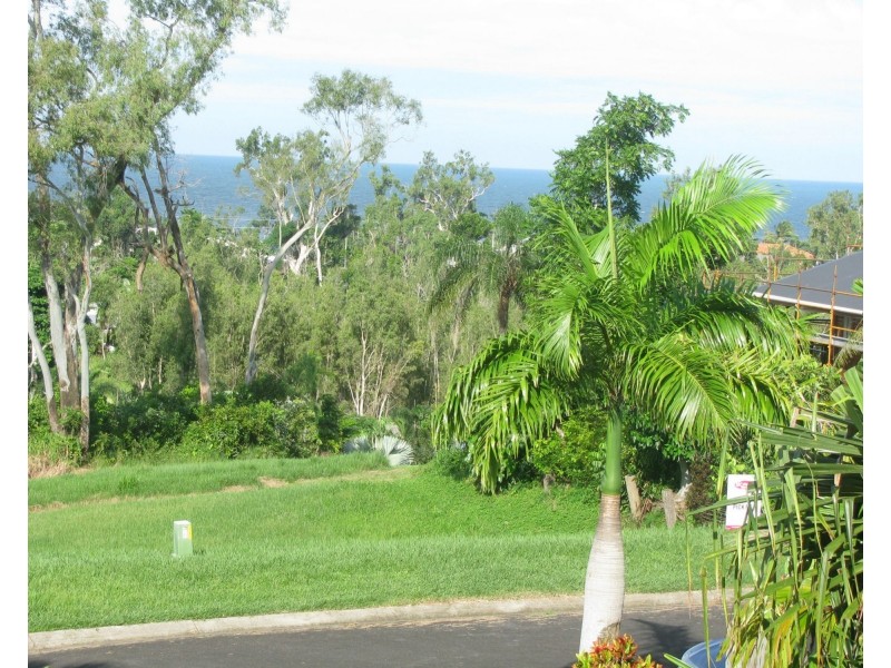 27 Dunkalli Crescent, Wongaling Beach QLD 4852