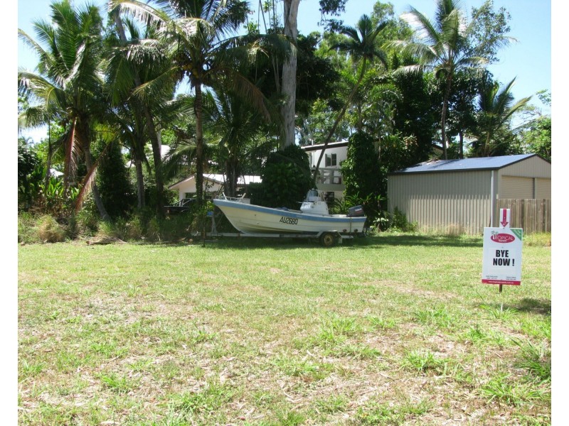 4 Wongaling Beach Road, Wongaling Beach QLD 4852