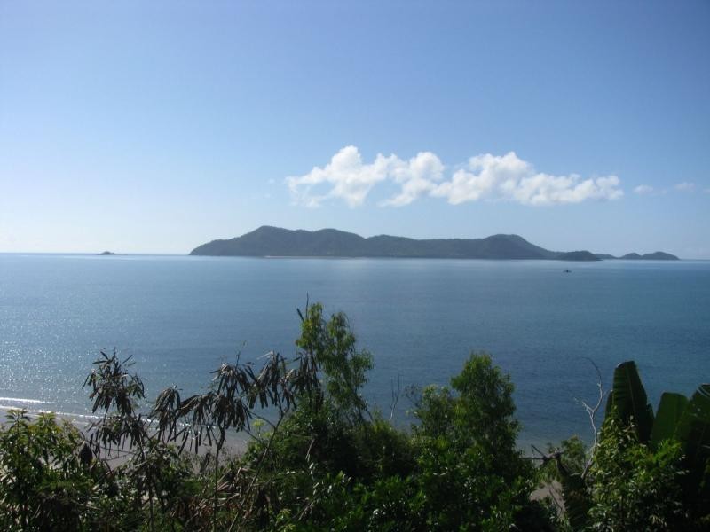 15 Mitchell Street, South Mission Beach QLD 4852