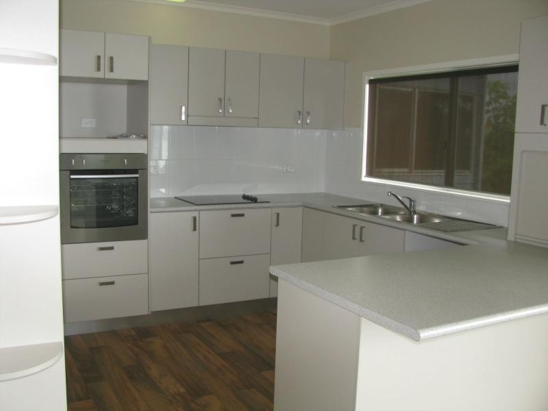 15 Mitchell Street, South Mission Beach QLD 4852